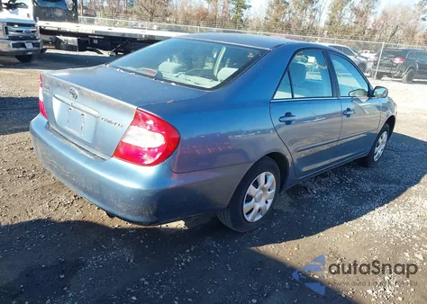 2004 Toyota Camry Le z USA, uszkodzony, nr VIN 4T1BE32K84U895404